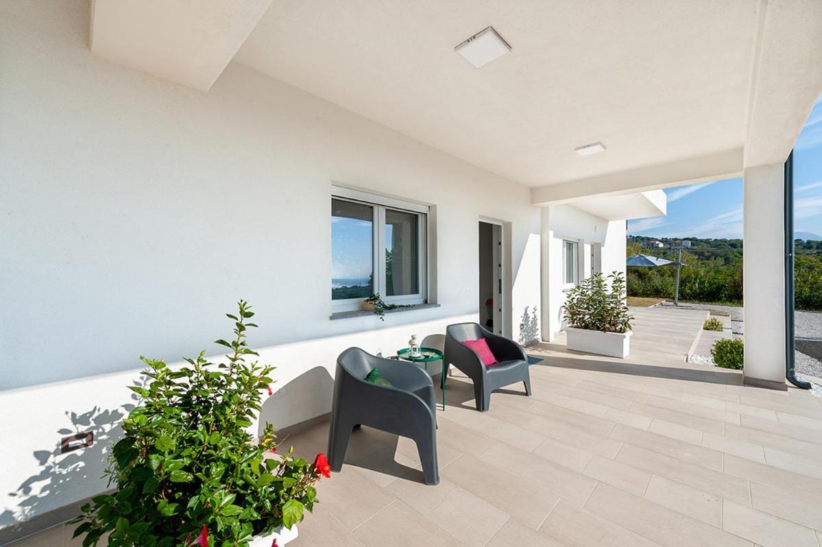 Tenuta Carruba Apartment Policastro Bussentino Exterior photo